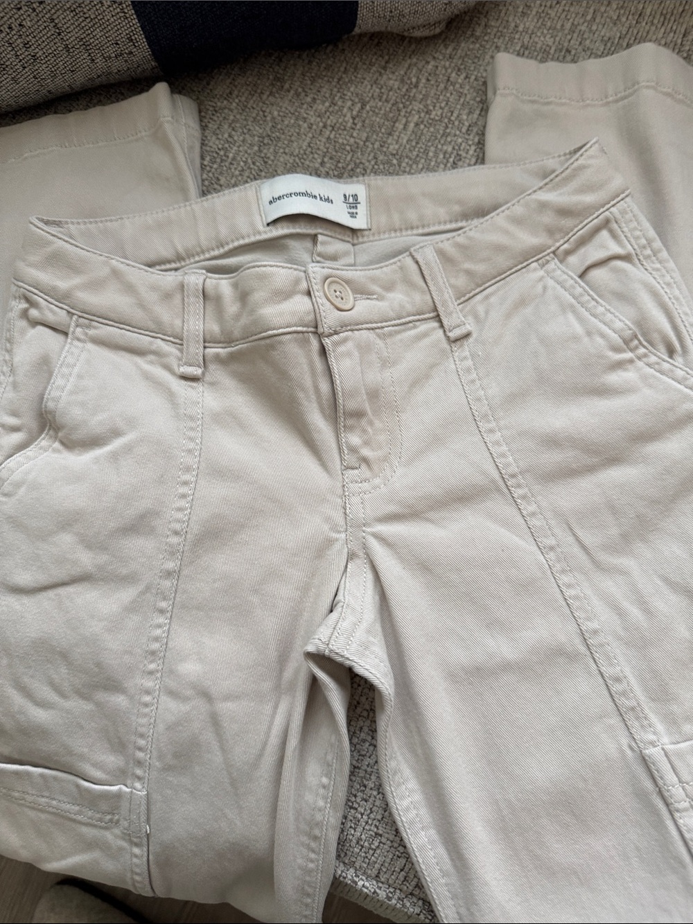 abercrombie kids Cream Casual Pants